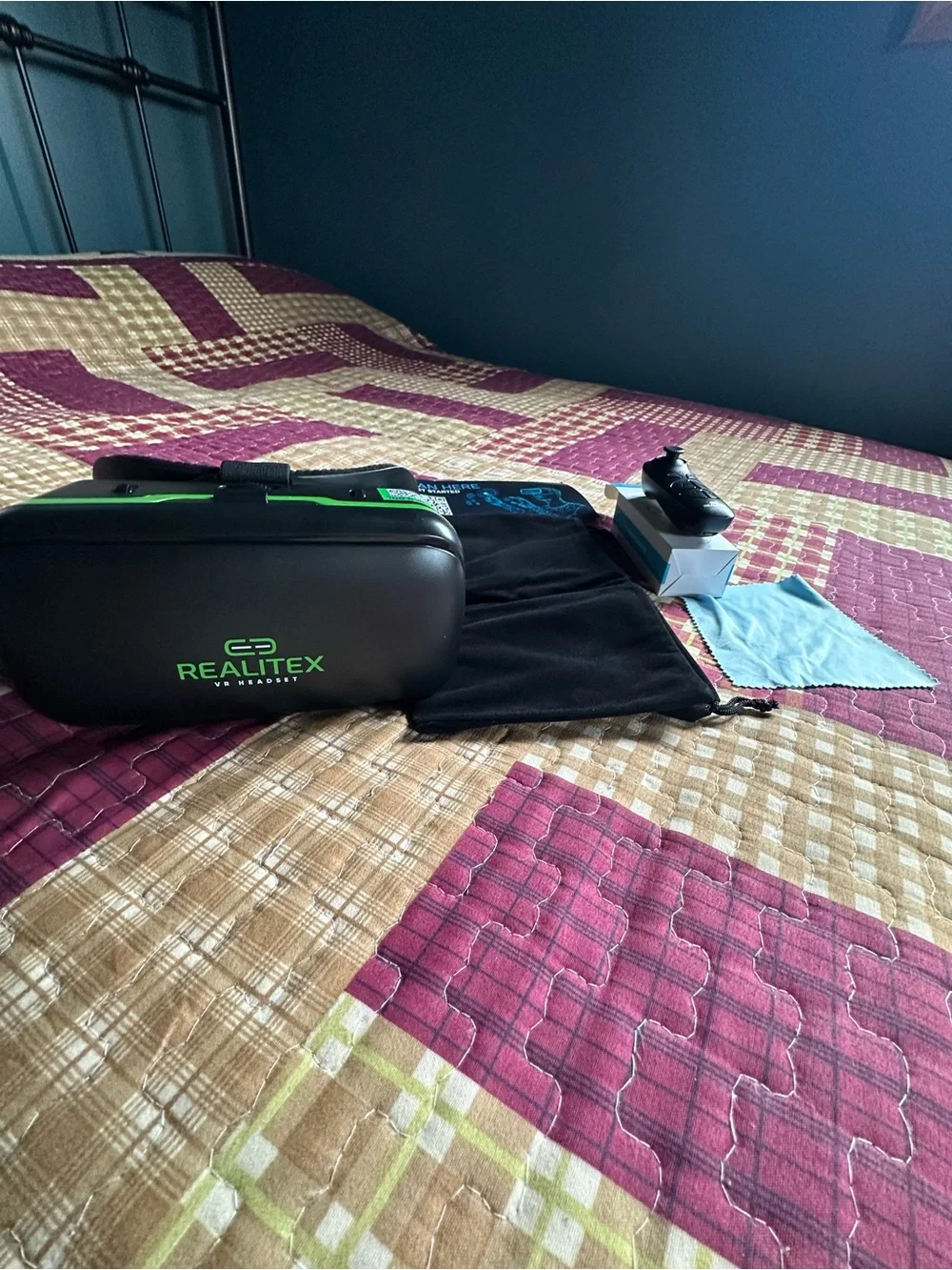 Black Virtual Reality Headset - VR, AR & Accessories